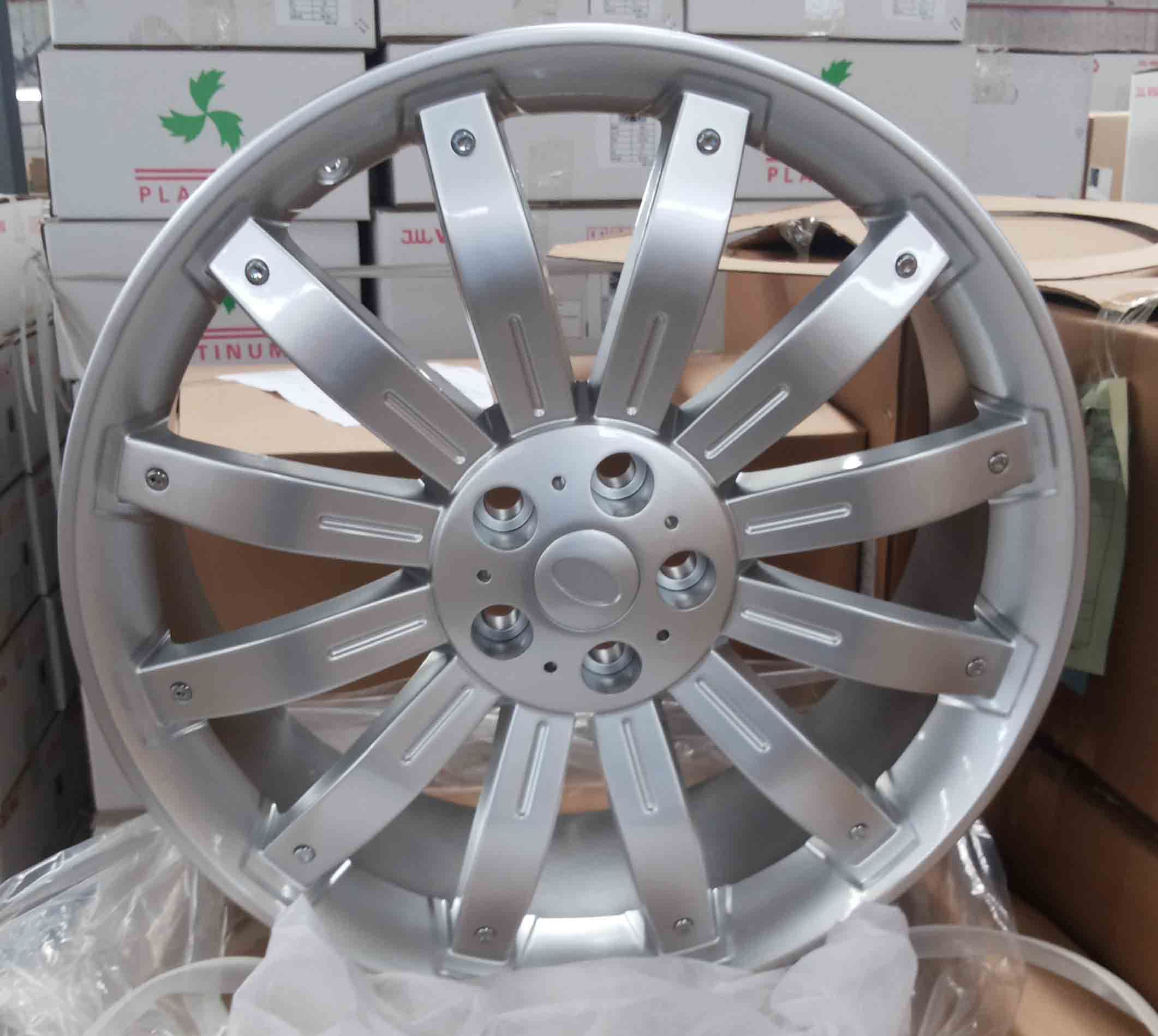 Replica Land Rover Alloy Wheel (HD131)