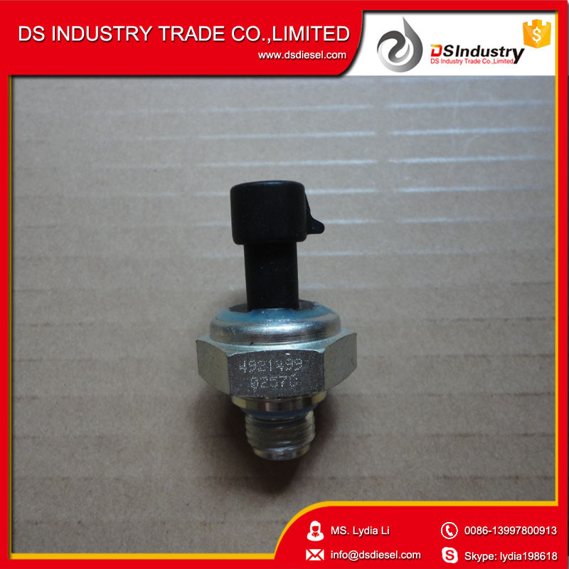 Shiyan Dongfeng Truck Engine Parts Oil Pressure Sensor 4921499