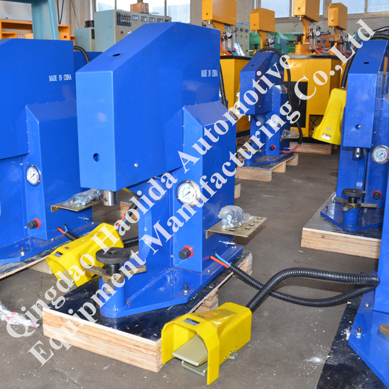 Factory Supply Pneumatic Brake Lining Rivet Machine