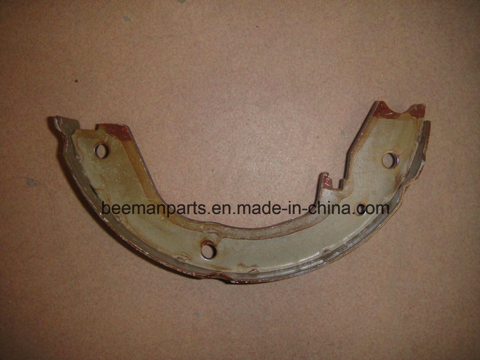 China Manufacturer Auto Parts Hand Brake Shoe for Montero