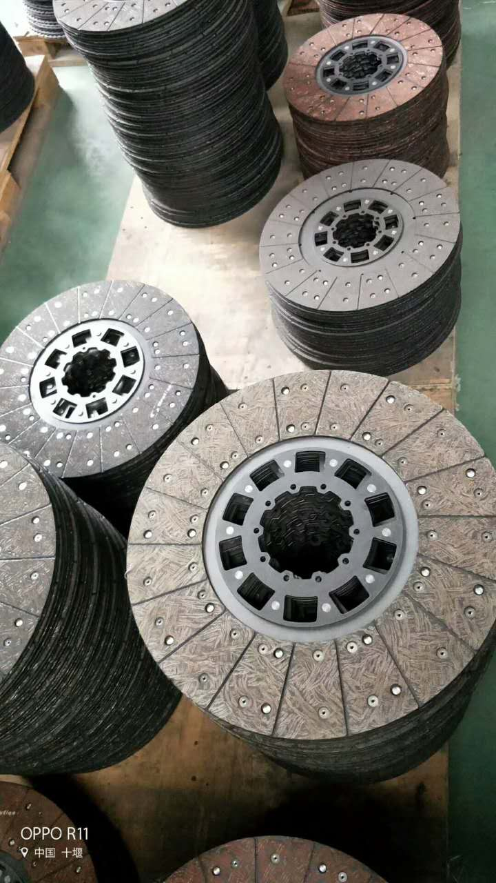 31250-36410 Me500750 31250-36490 Car Clutch Disc Clutch Disc Manufacturer