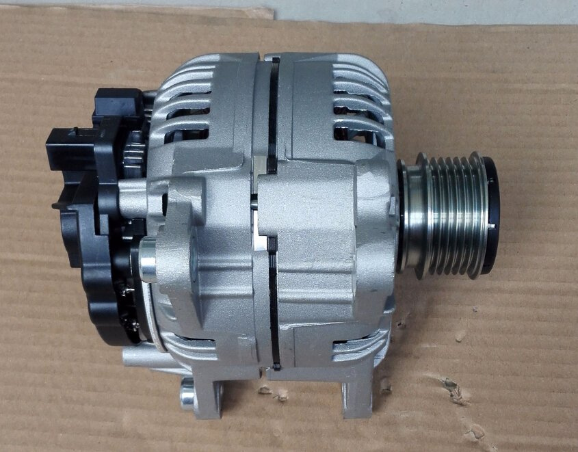 Alternator Octavia Alternator for Audi A4 0124525039