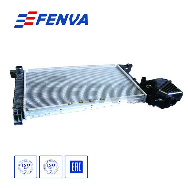 9015003500 Auto Car Aluminum Radiator Cooling System Radiator for Mercedes Benz Sprinter 901 9015003600