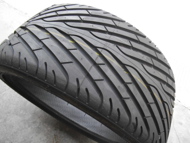 UHP Car Tire, Racing Car Tire, SUV (255/30ZR22 265/40R22 265/35R22) , PCR