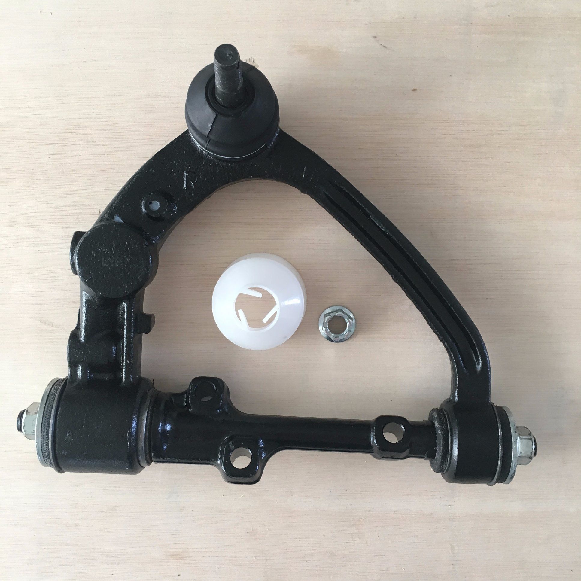 Track Control Arm for Toyota Hiace 48067-29215/48066-29215