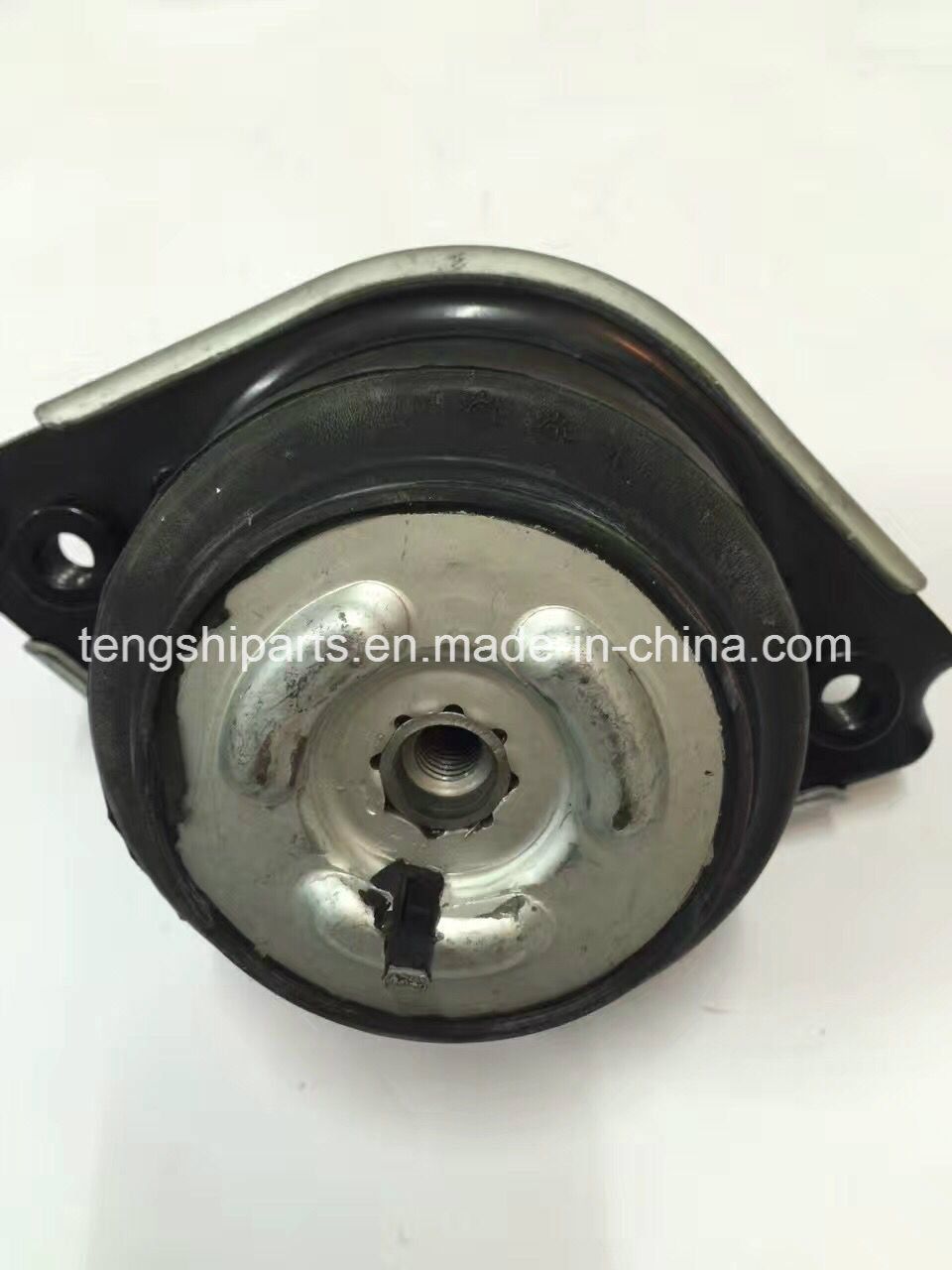 Auto Parts 251 240 44 17 Engine Mount for Benz