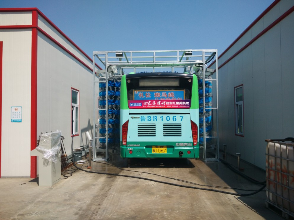 Automatic Drive Through Bus Wash Machine