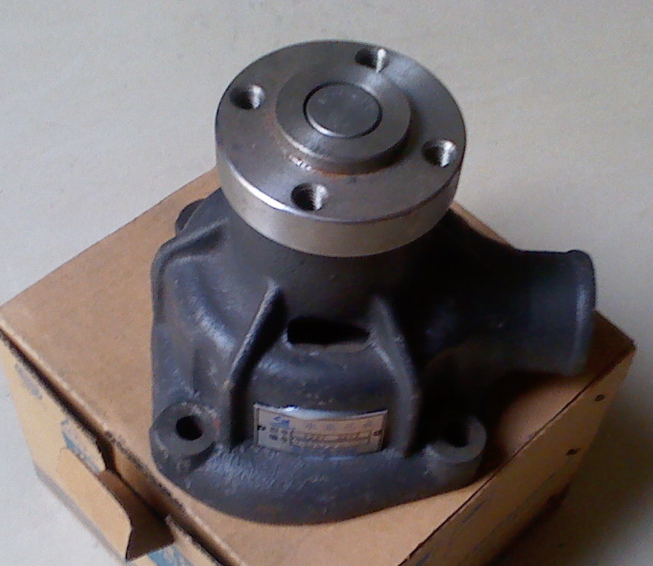 Water Pump of Deutz 226 Engine