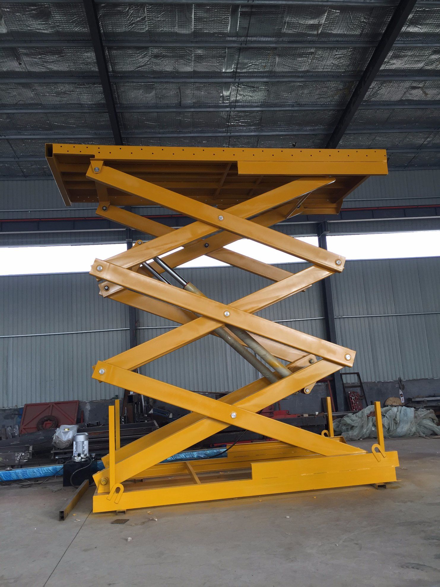 China Best Quality Scissor Auto Lift