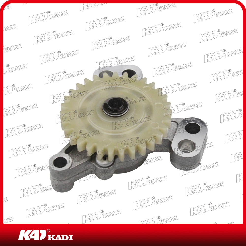 Motorcycle Engine Parts Motorcycle Oil Pump for Ax-4 110cc