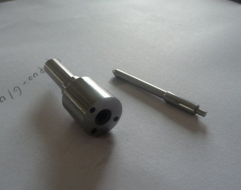 Nozzle Tobera (093400-6100) DLLA160P610 ME 736040 for 4D33, FE637