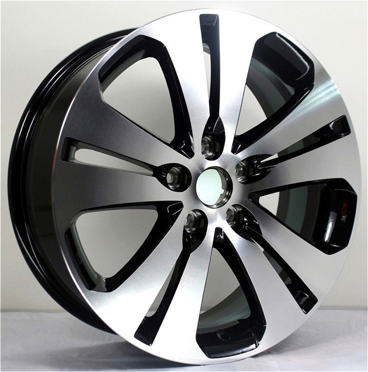 114.3*5 mm Made in China Quality Car Alloy Wheel