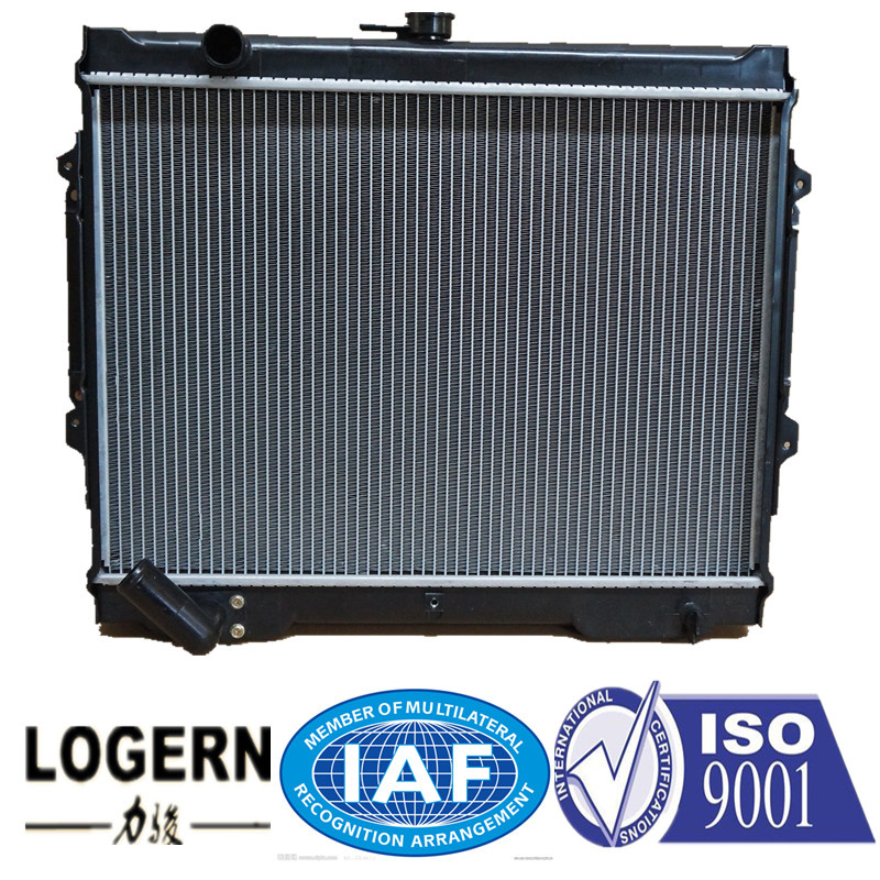 Engine Cooling Car Radiator for Mitsubishi Pajero V33'92-96