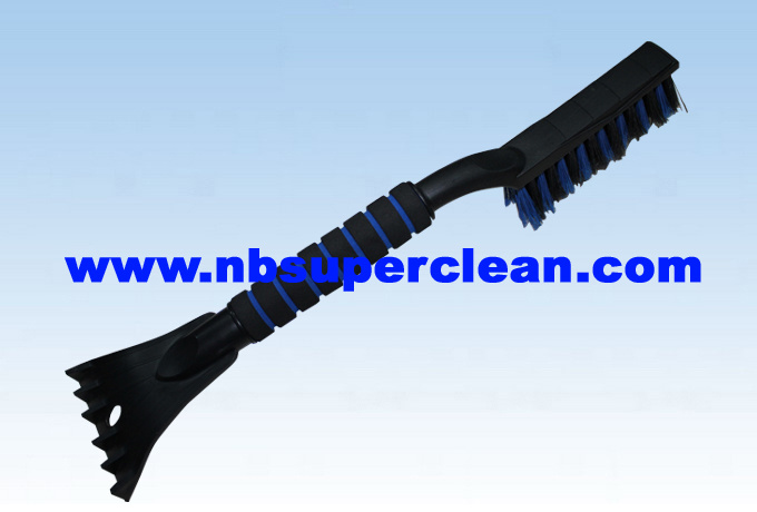 48cm Snow Brush with Ice Scraper (CN2274)
