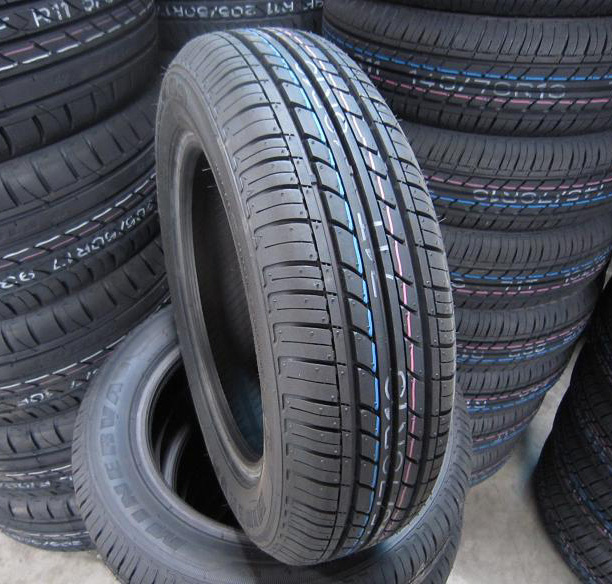215/45zr17 Radial PCR Car Cheap Tyres