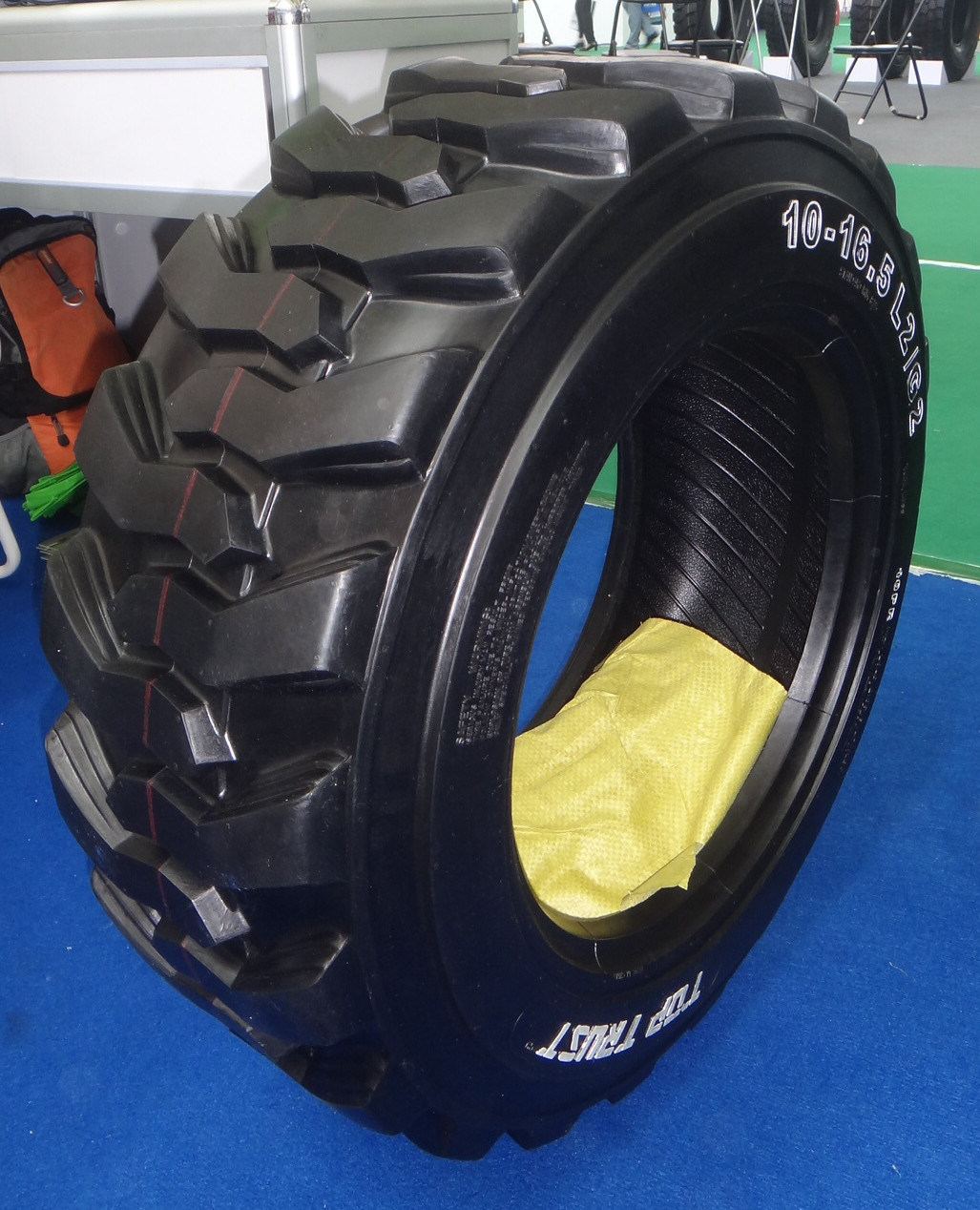 Tyres Factory with Top Trust Foklift Tyres (10-16.5)