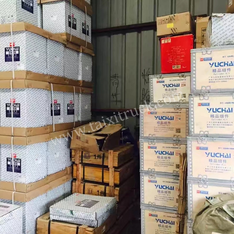 Yuchai Engine Cylinder Kit for Yuchai Original Engine Parts