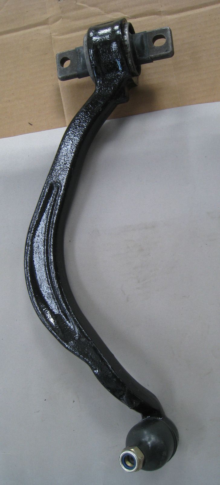 MB912511/MB912512 Front Lower Suspension Arm for Mitsubishi Galant