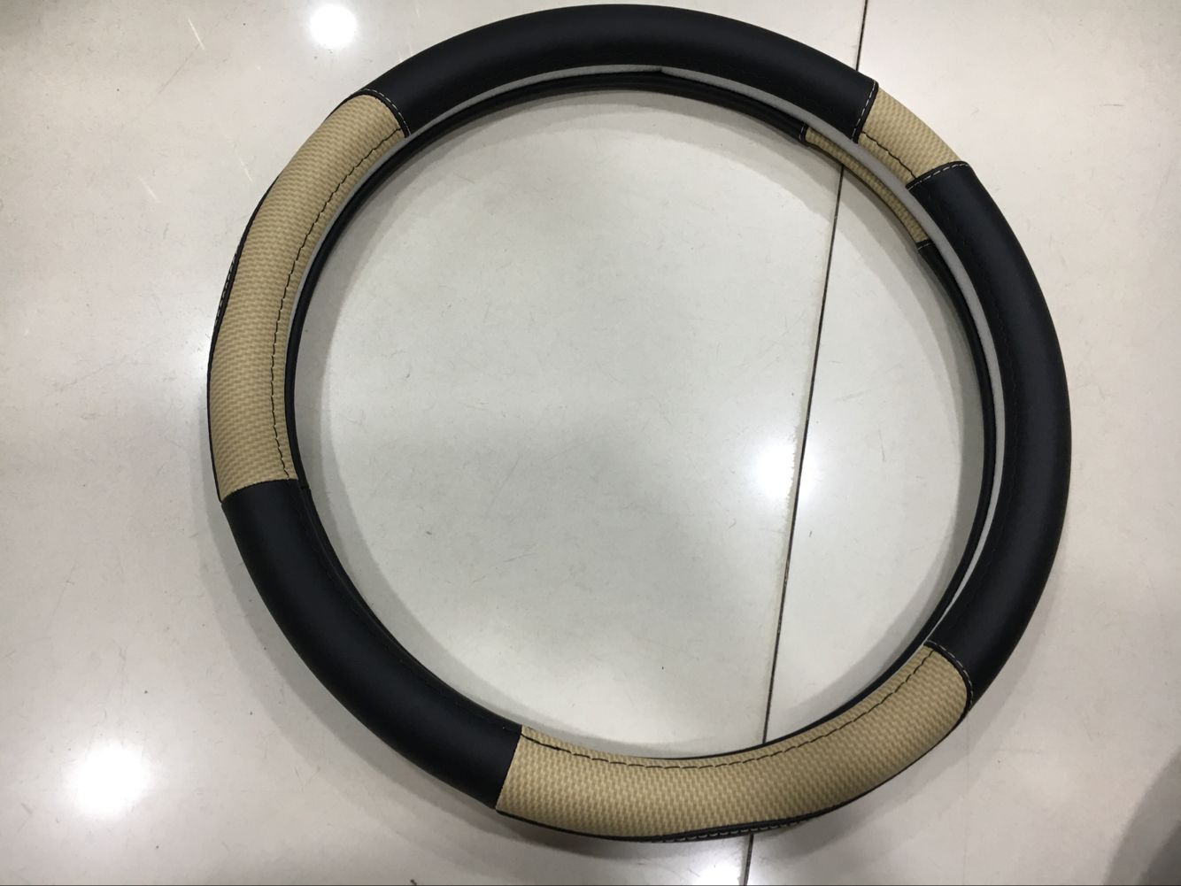 Lamb Imitation Leather Steering Wheel Cover