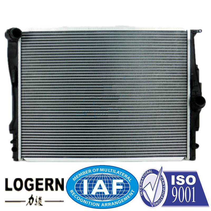 Bm-049 Cooling System Auto Radiator for BMW 05- E90/N45 Mt