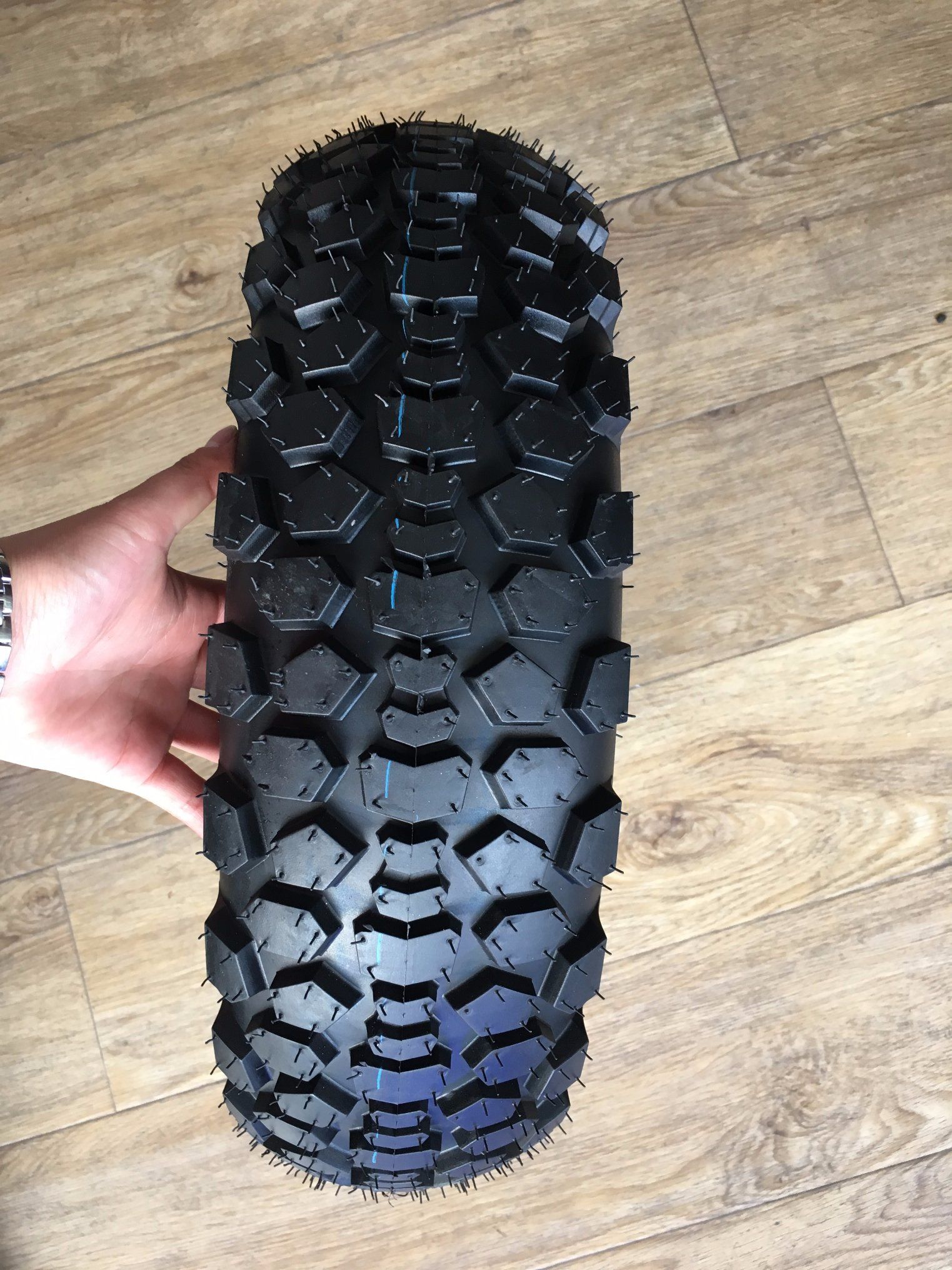 Scooter Tyre 3.50-10 Motorcycle Tubeless Tire with E4