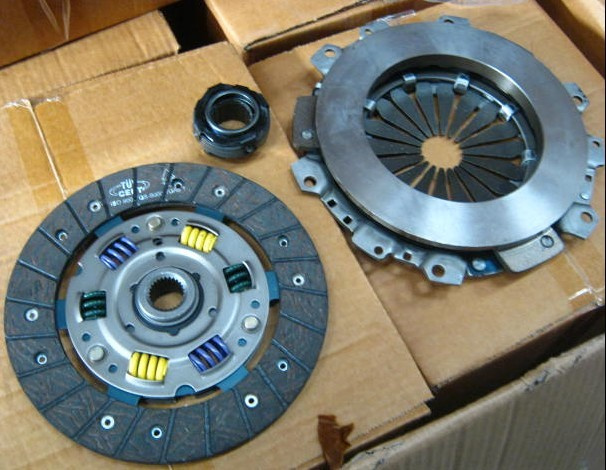 Clutch Kit 77 01 470 245