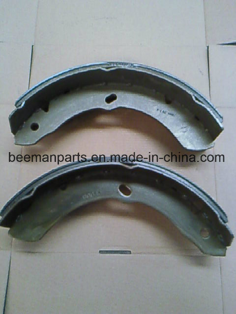 China Manufacturer Auto Parts Disc Brake Shoe for Isuzu 430