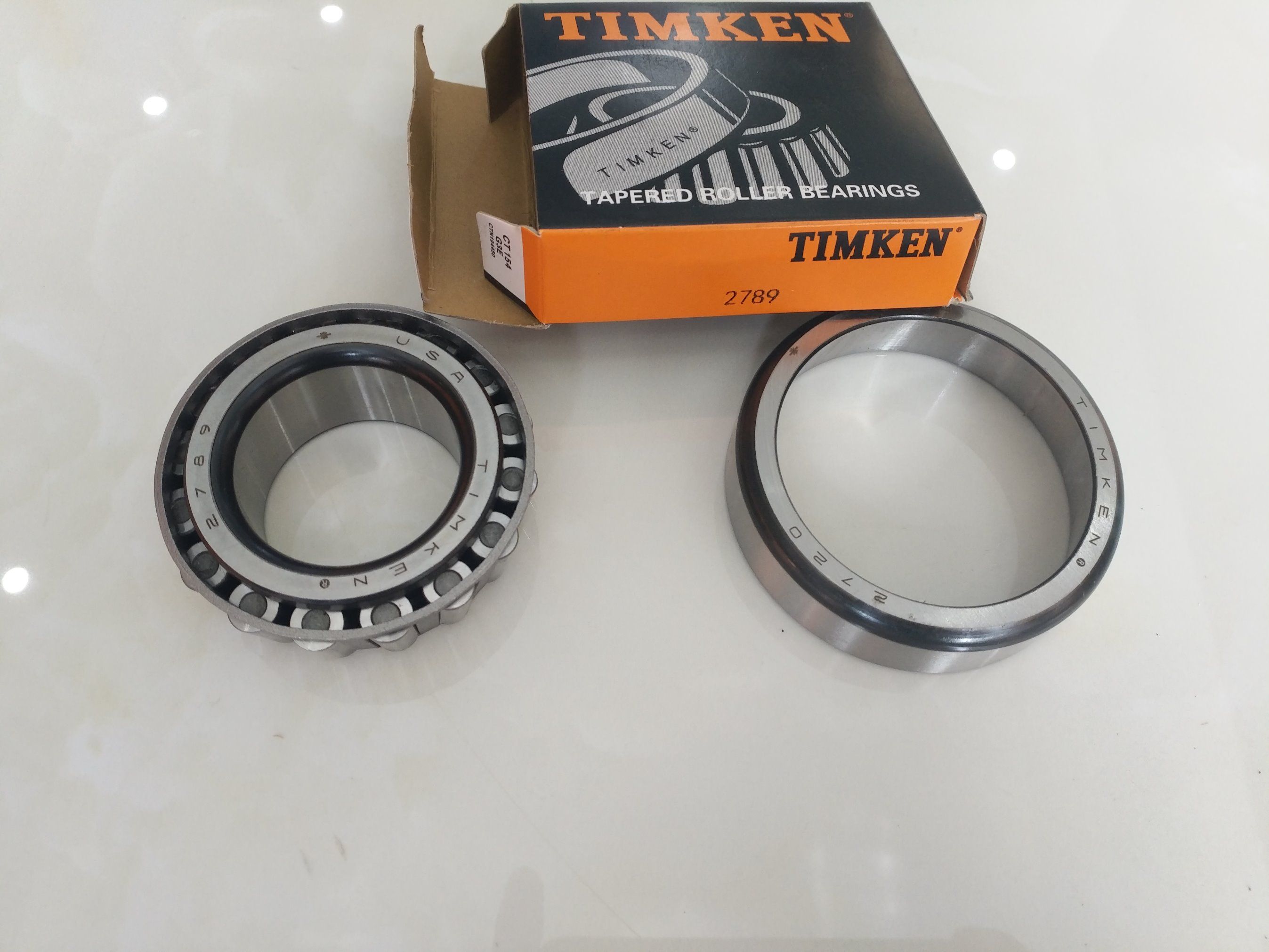 Timken NSK Koyo INA Kg SKF Taper Roller Bearing, 837/832