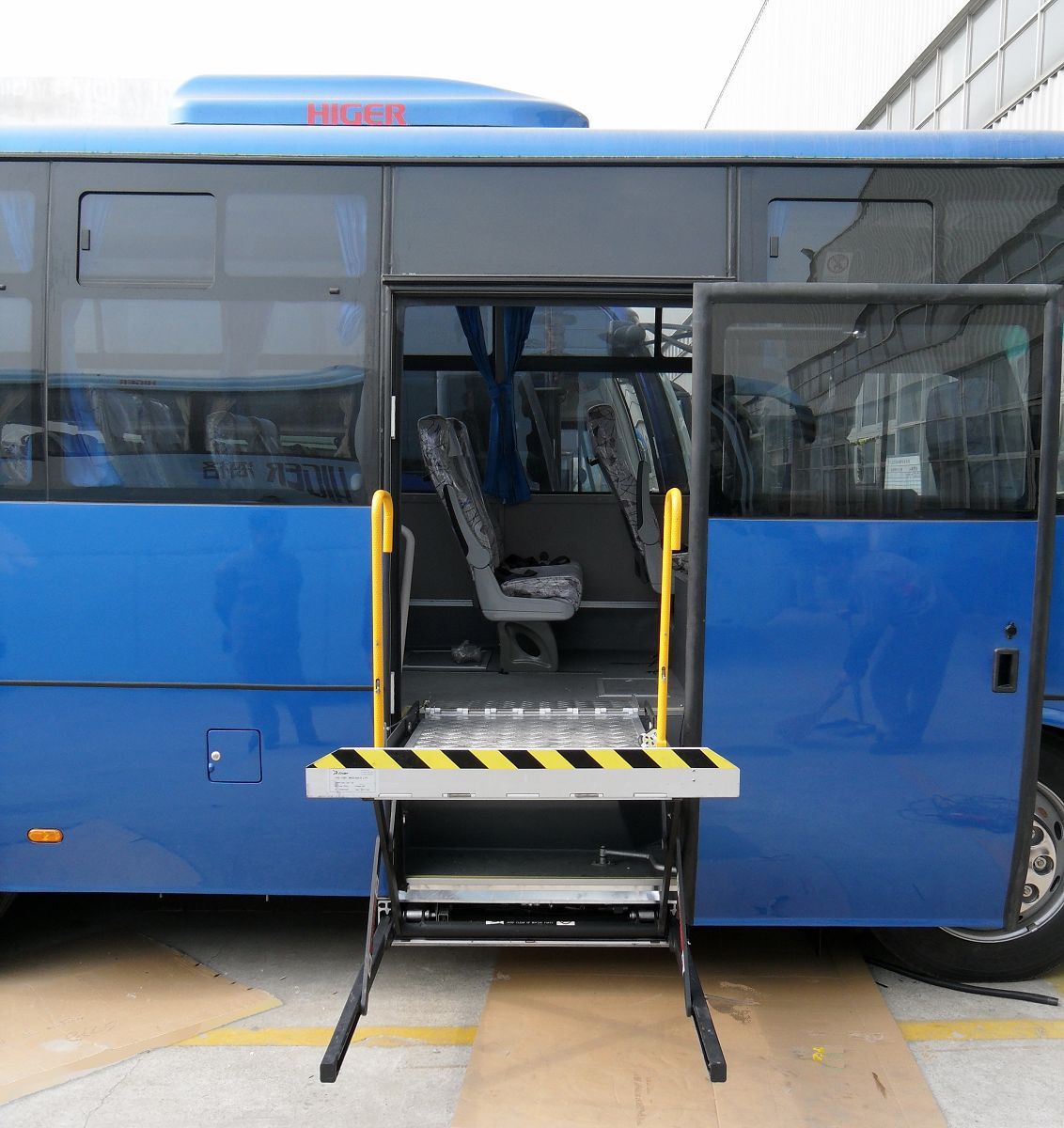 Auto Scissor Wheelchair Lifts Wheelchair Hoist