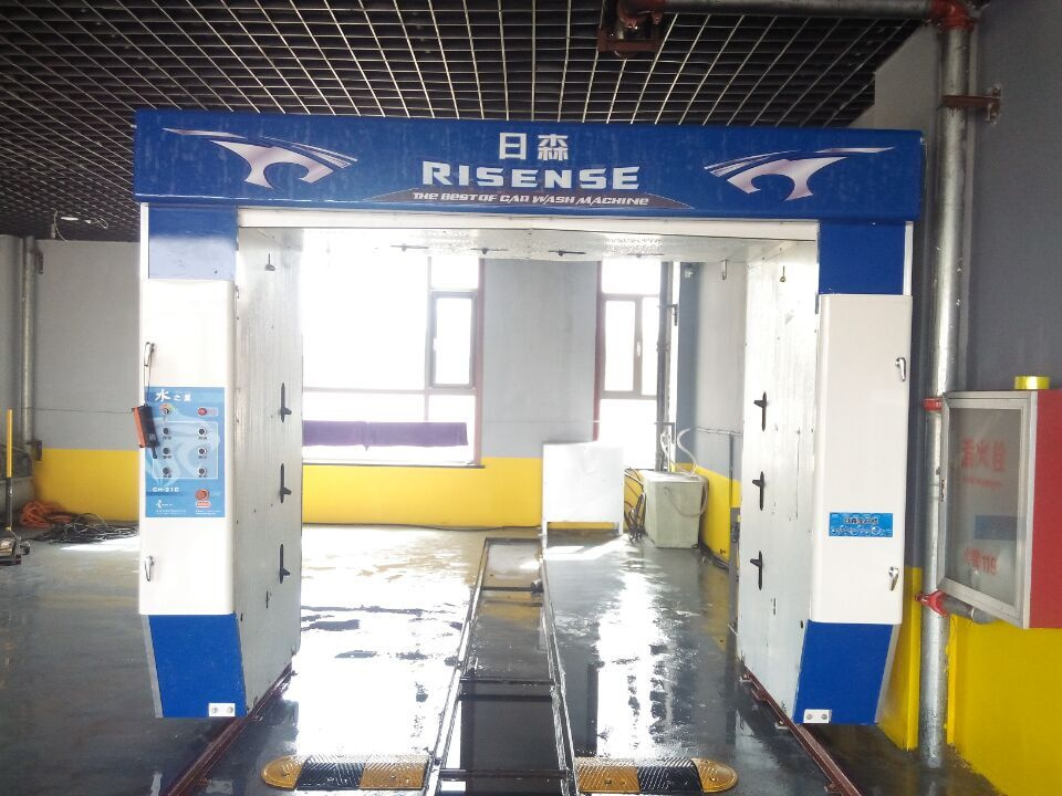 Automatic Roll-Over Touch Free Car Washing Machine