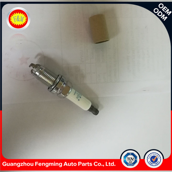 Japanese Platinum Ngk Spark Plug Pzfr5n-11t 7742 for Vwvw Golf 1.6 /Passat2.0 /Passat2.0
