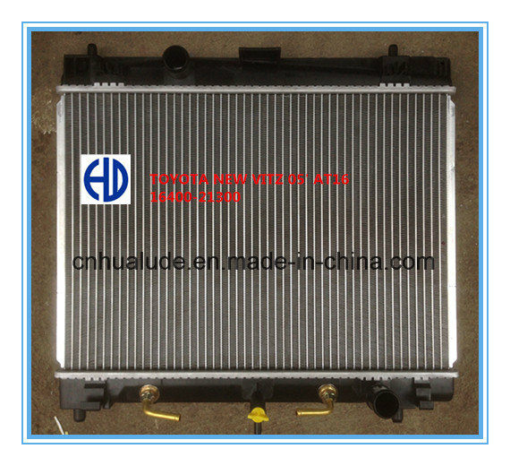 Aluminum Plastic Car Radiator for Toyota Vitz 05' at