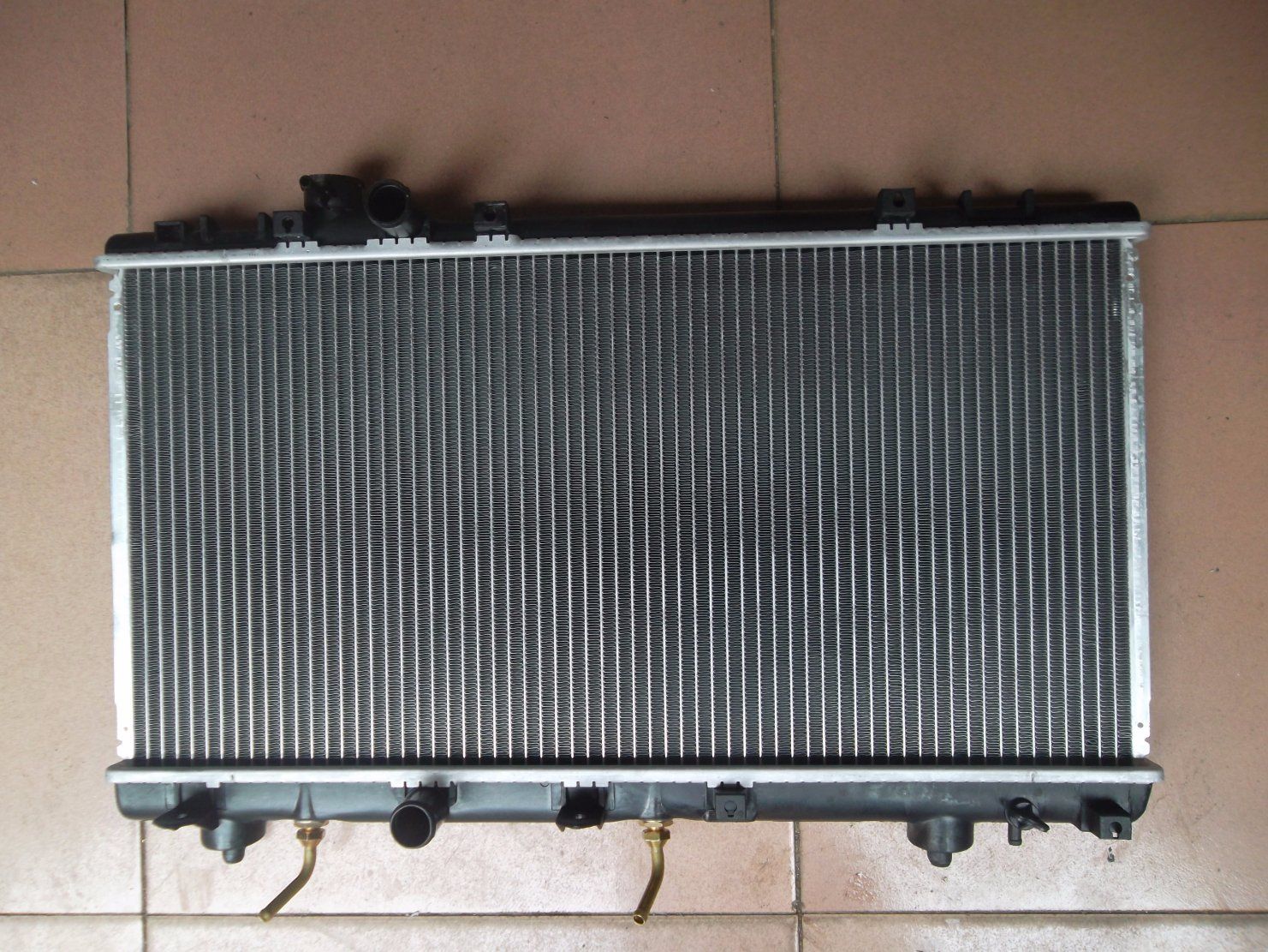 Car Radiator for Bens 124/300 E1 CE Sd'88-91 at