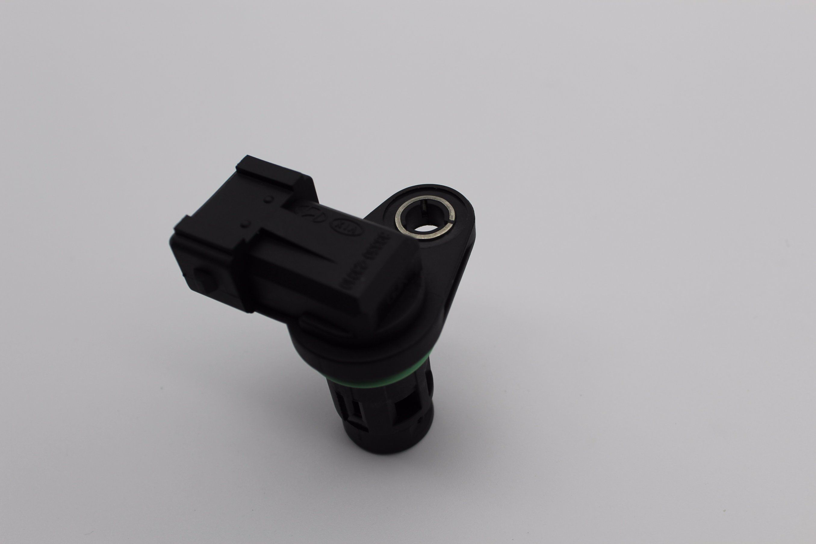 Modern Sola Tuo Wins The IX35 Camshaft Position Sensor