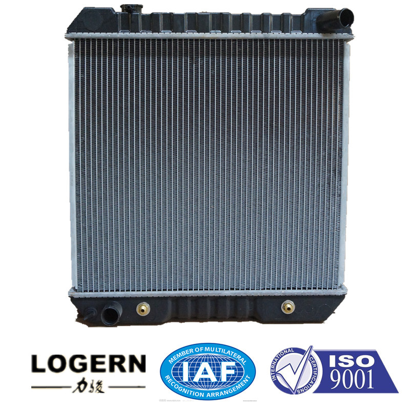 Radiator for Toyota Hilux3.0 V6/4 Runner/Pickup Dpi: 2153/2427