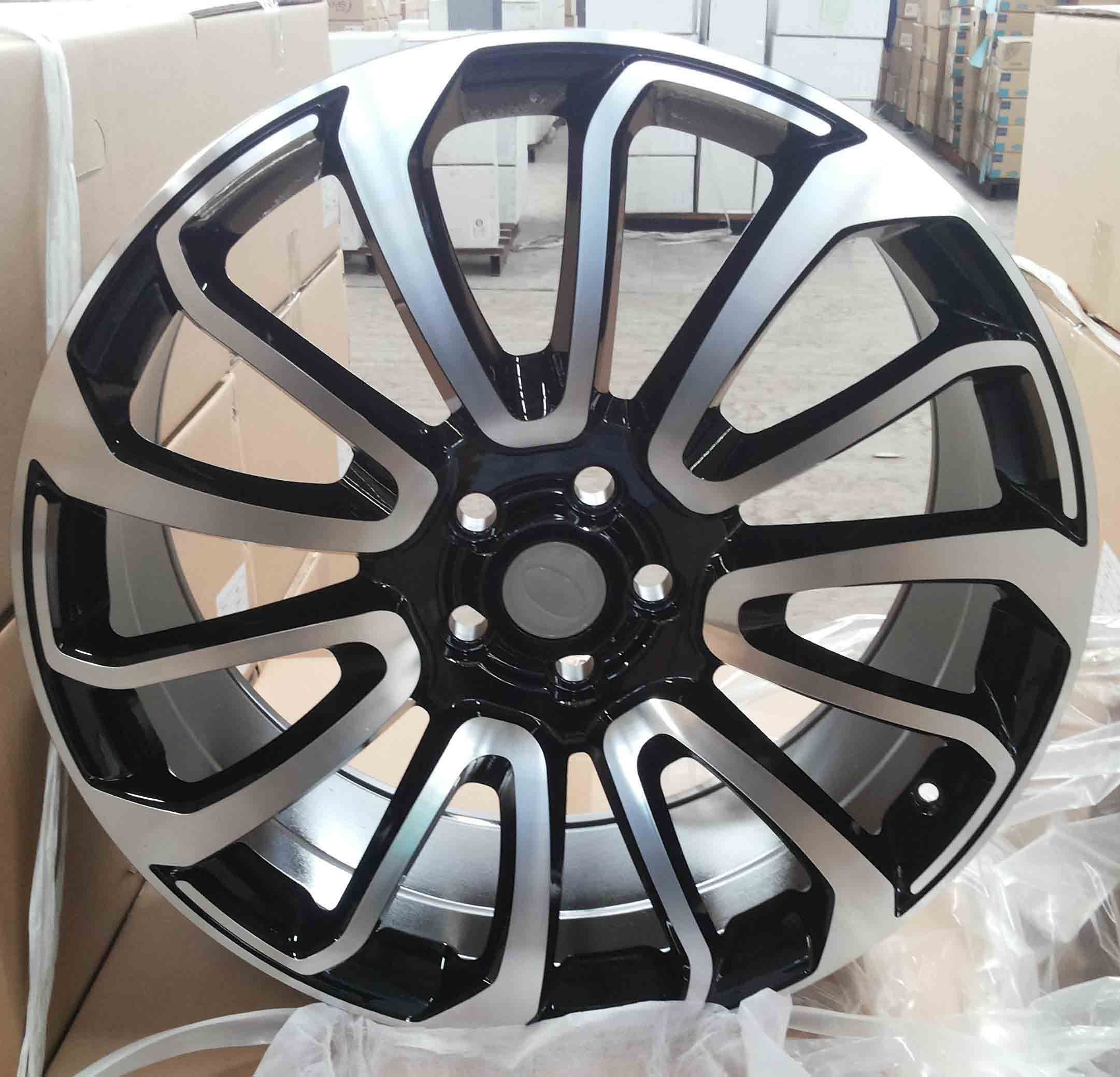 Replica Land Rover Alloy Wheel (HD849)
