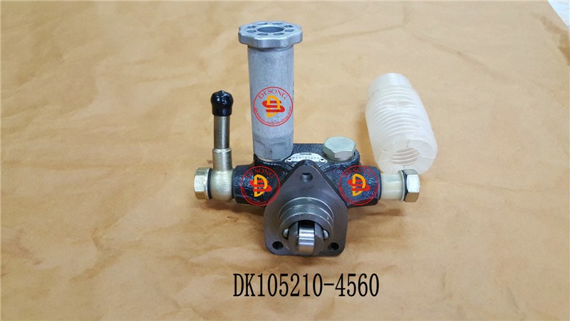 Engine Parts, Spare Parts, Fuel Pump (DK105210-4560)