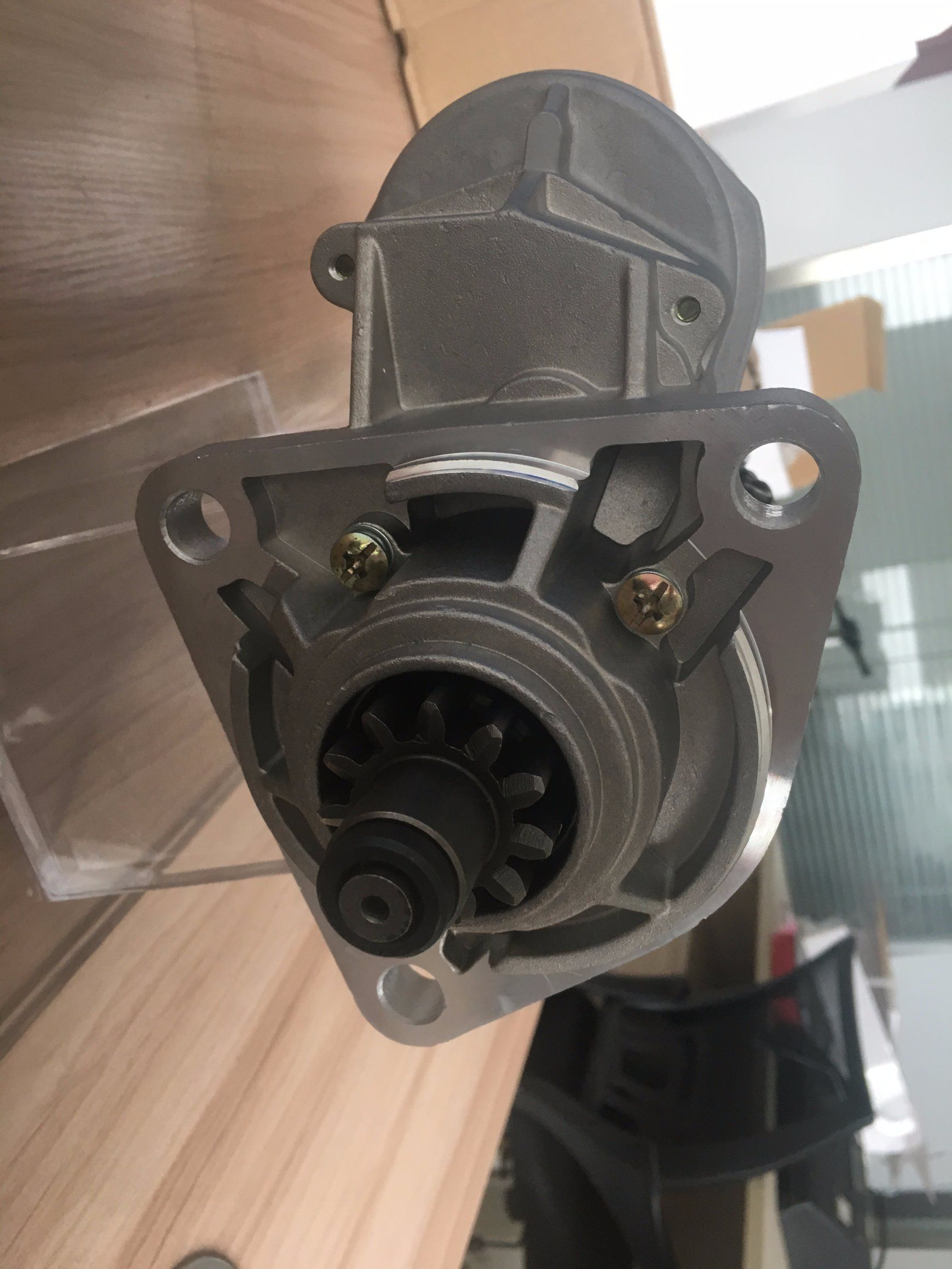 Starter Motor for Isuzu Industrial Engines 4bd1, 6bd1 028000-6561 17302