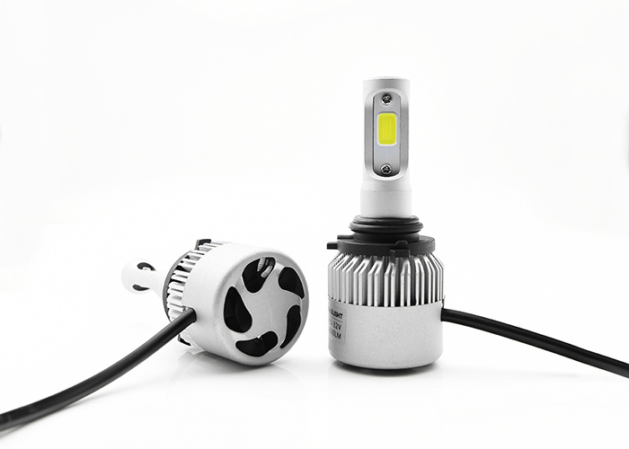 2016 Made in China LED Headlight Super Bright Silver with Cooling Fan