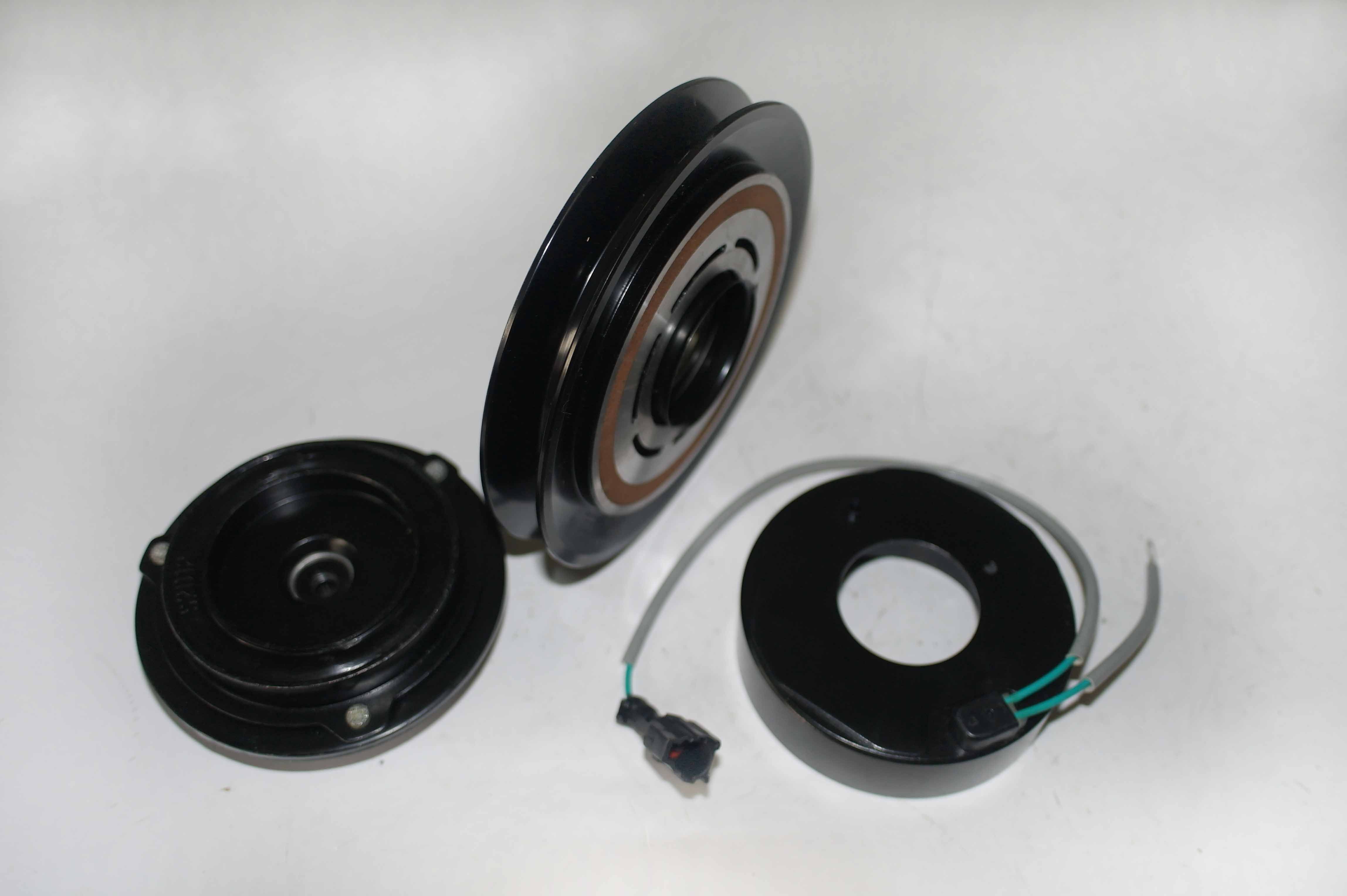 Auto Parts AC Compressor Magnetic Clutch for Isuzu 1b 10PA15c 139mm