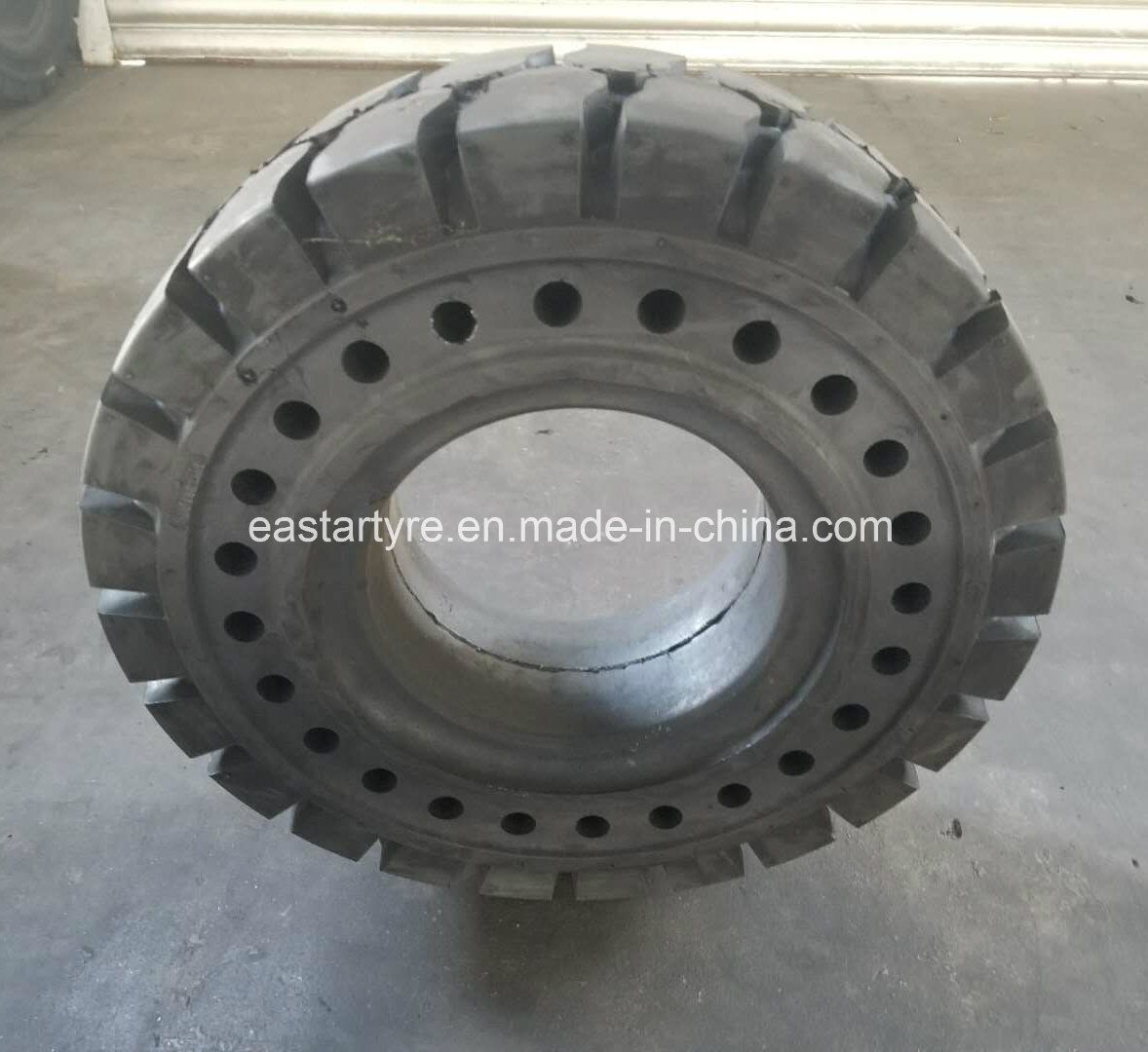 Cheap 7.0012 Solid Forklift Truck Tyre with Side Holes