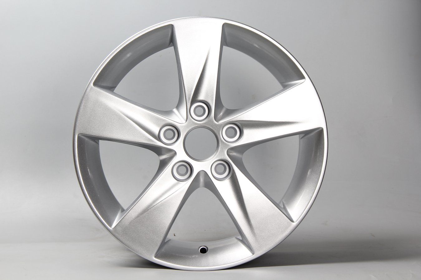 16X6.5 Hyundai Sonata Replica Alloy Wheel Rim