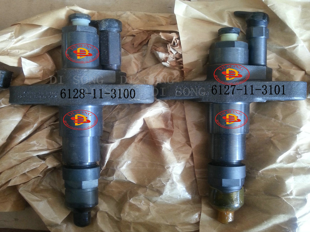 Komatsu S6d155 Engine Parts, Injector (6127-11-3101)