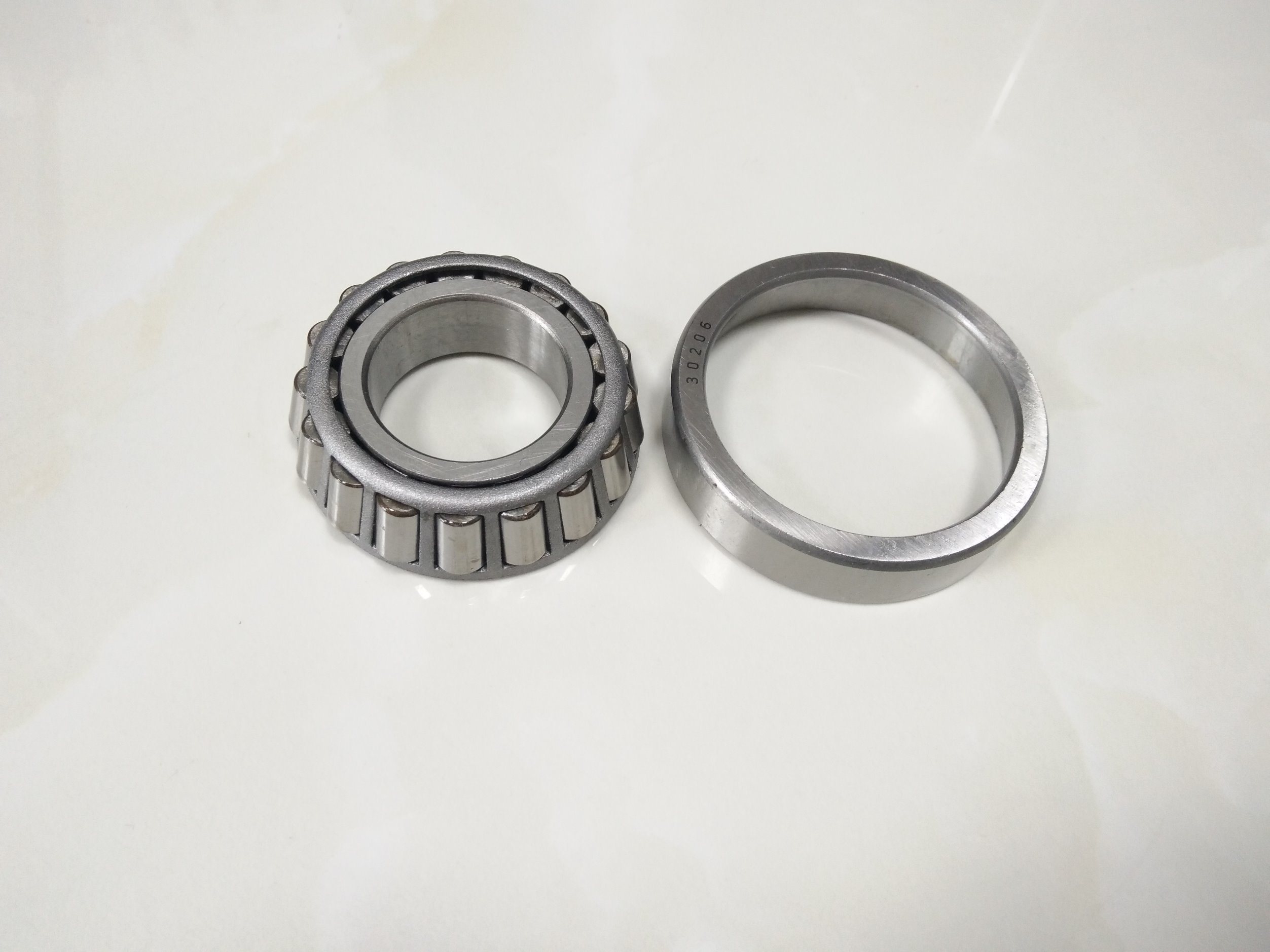 Taper Roller Bearing, 17118/17244 Auto Truck High Quality Bearing Manufacturer