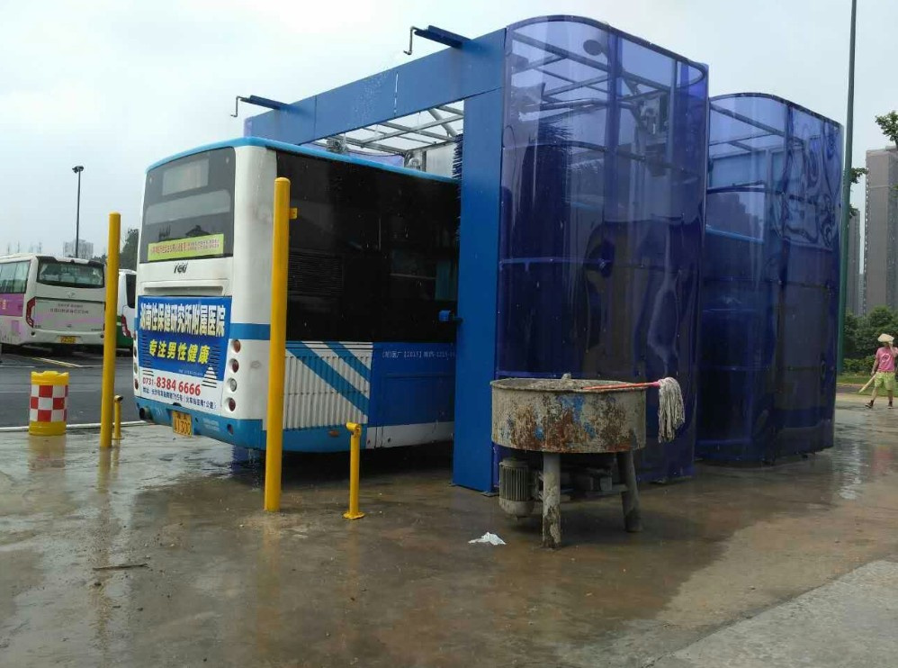 Drive-Through Bus and Truck Wash Machine, Latest Price Bus Wash Machine