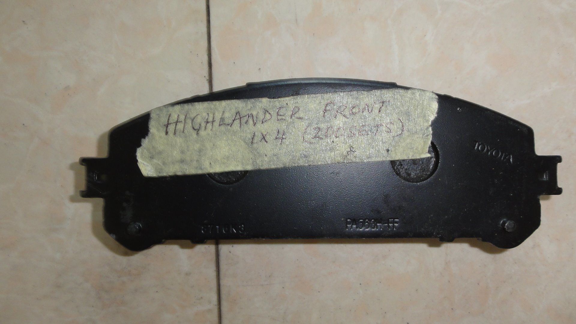 Auto Parts Disc Brake Pad for Highlander Front