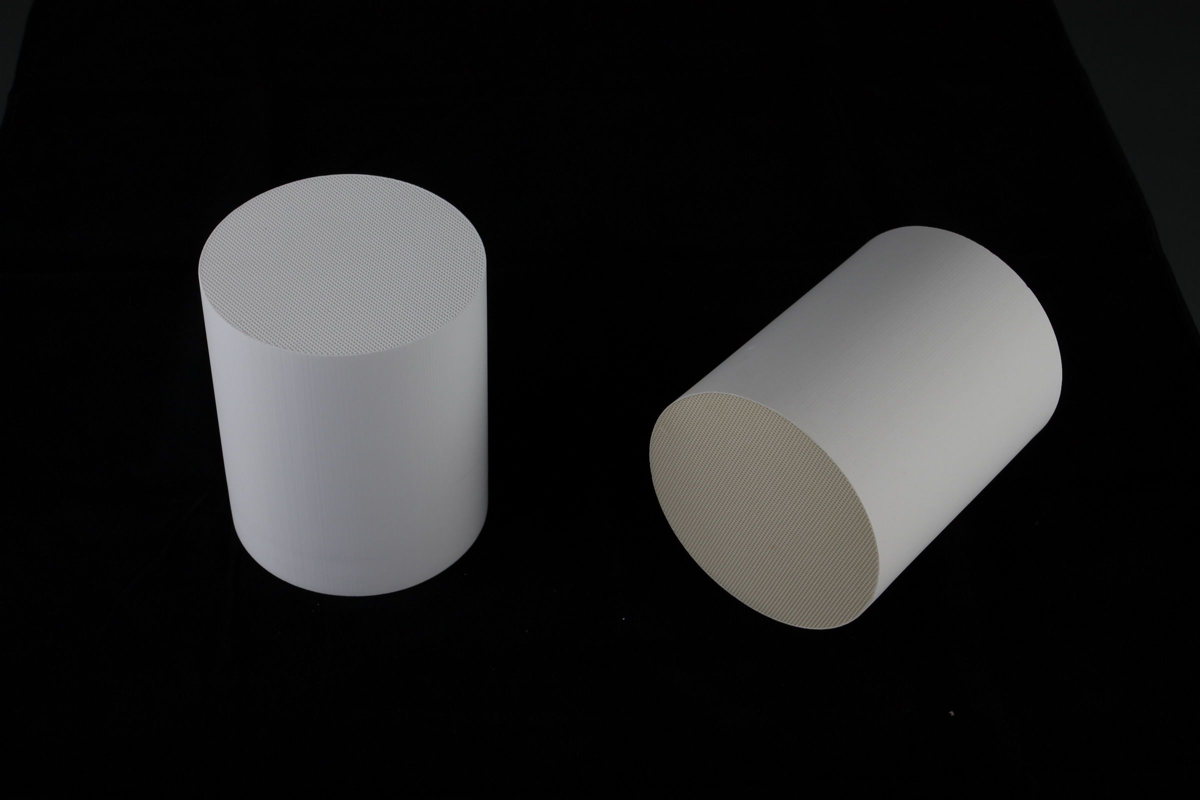 Ceramic Monolith for Car