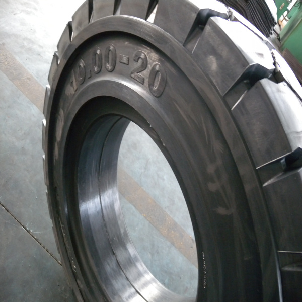 Anti-Static Solid Forklift Tire 11.00-20, Heavy Duty Forklift Tire