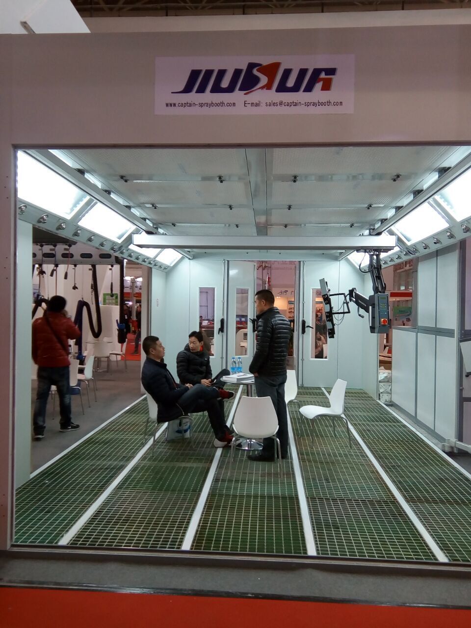 High Quality Car Spray Painting Room/Paint Booth (CE)
