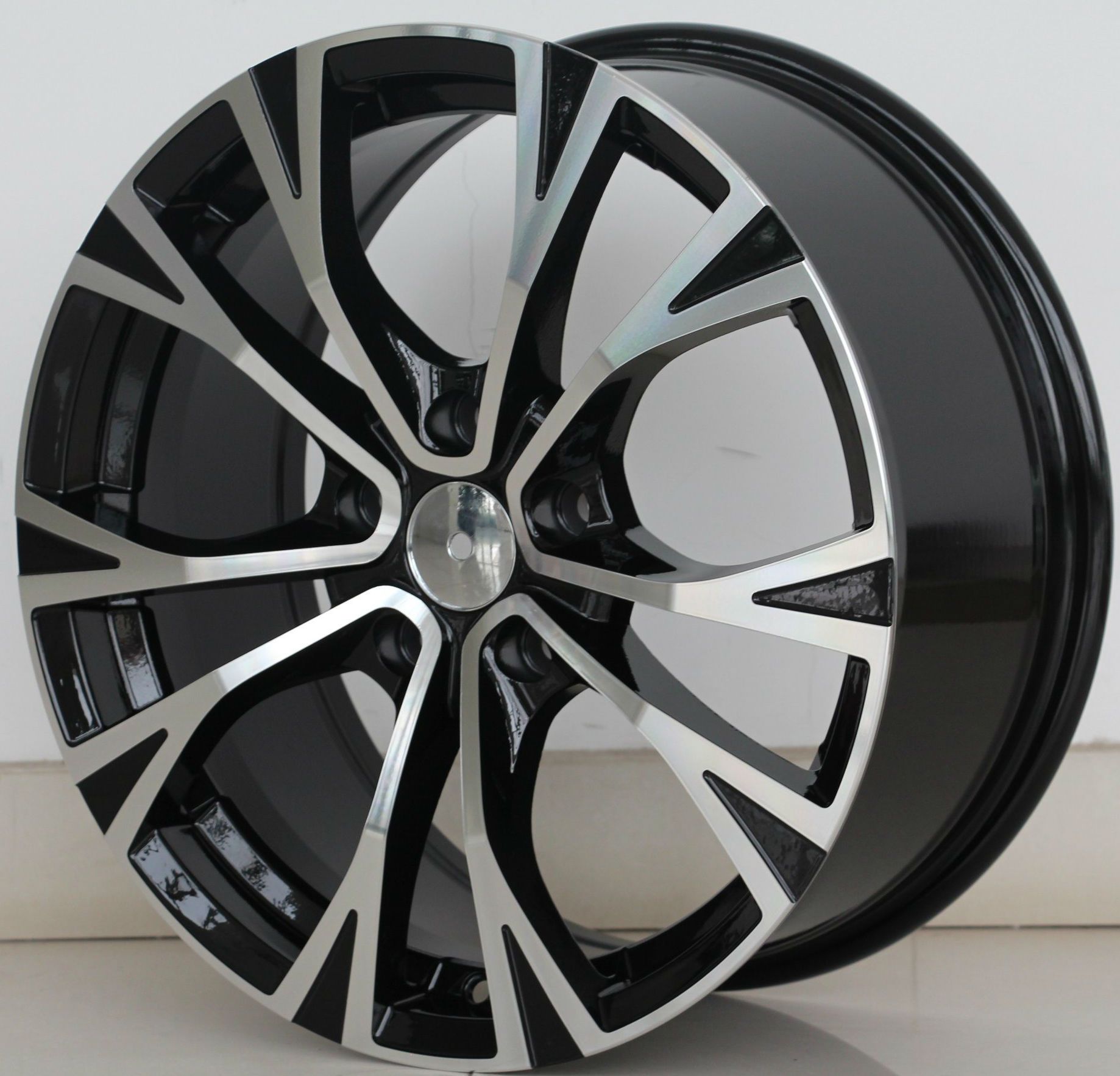 2018 New Design Aftermarket Car Alloy Wheels Size 17X7.5 Kin-53244